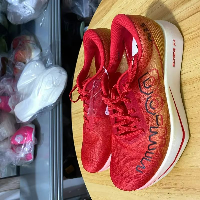 Luxury Brand Running Trainers  - Men Shoes Red Bottom ulasan dan harga